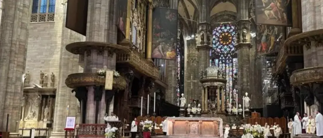 «Fastidioso come un profeta, ostinato nell’invocare la pace»: Milano omaggia Papa Francesco\n