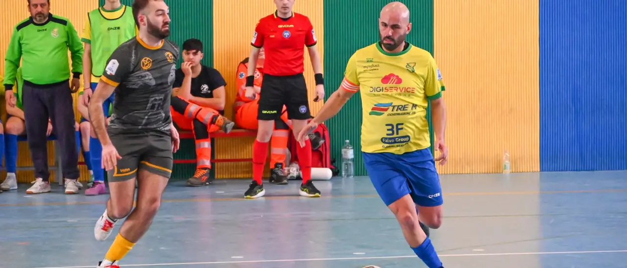 Futsal Calabria, Casali del Manco guidata dalla grinta di capitan Romeo: «Possiamo salvarci solo se concentrati»