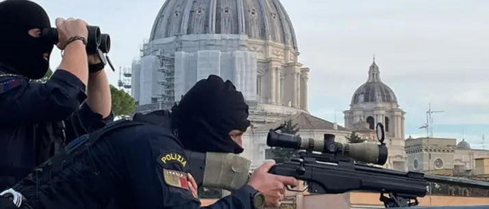 Cecchini sui tetti, immagini in 3D da San Pietro e\u00A0bazooka anti-drone: ecco il piano di sicurezza per i funerali del Papa