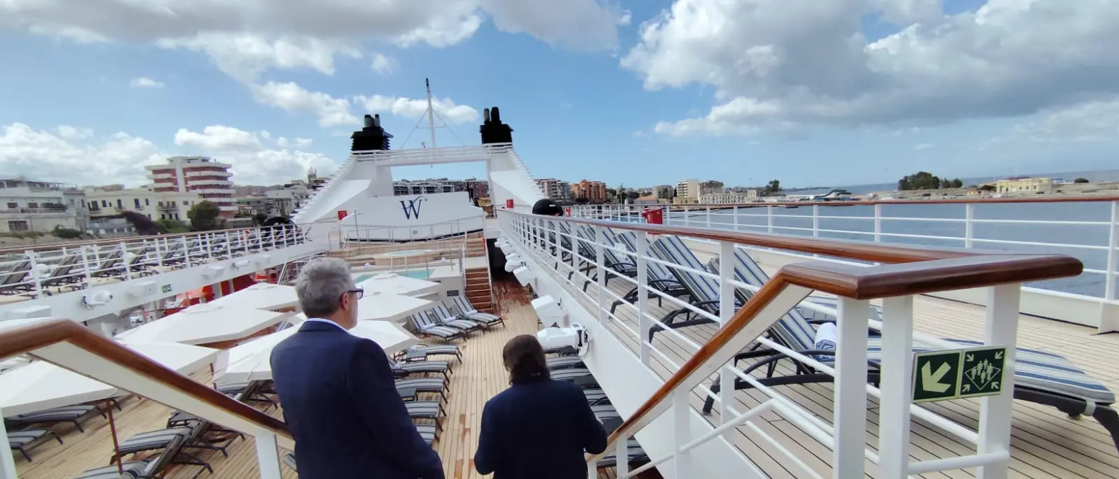 La “Star Legend” approda a Reggio Calabria: la città protagonista della mystery cruise di lusso\n