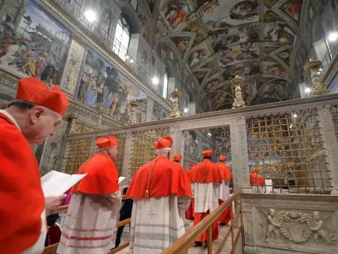 Il conclave sotto assedio: quando la politica sfida la coscienza della Chiesa