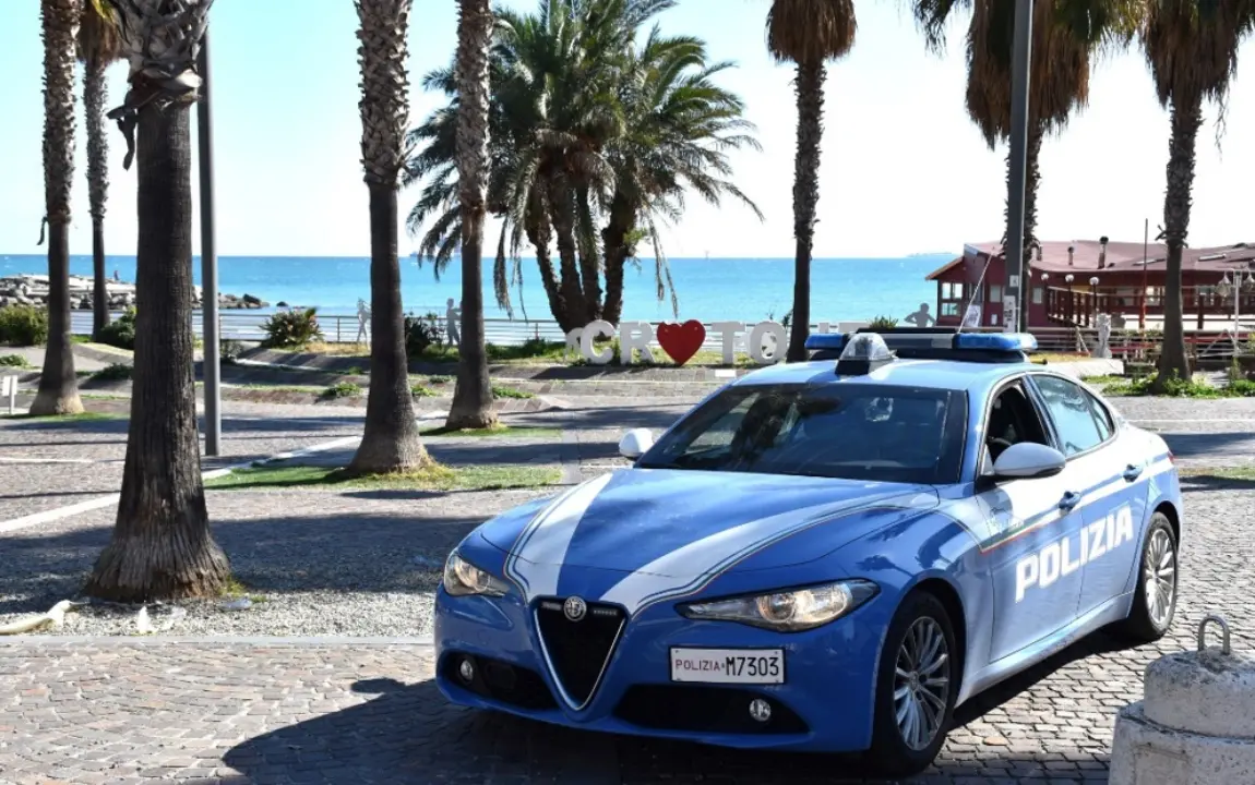 Crotone, emessi due provvedimenti per maltrattamenti e stalking\n