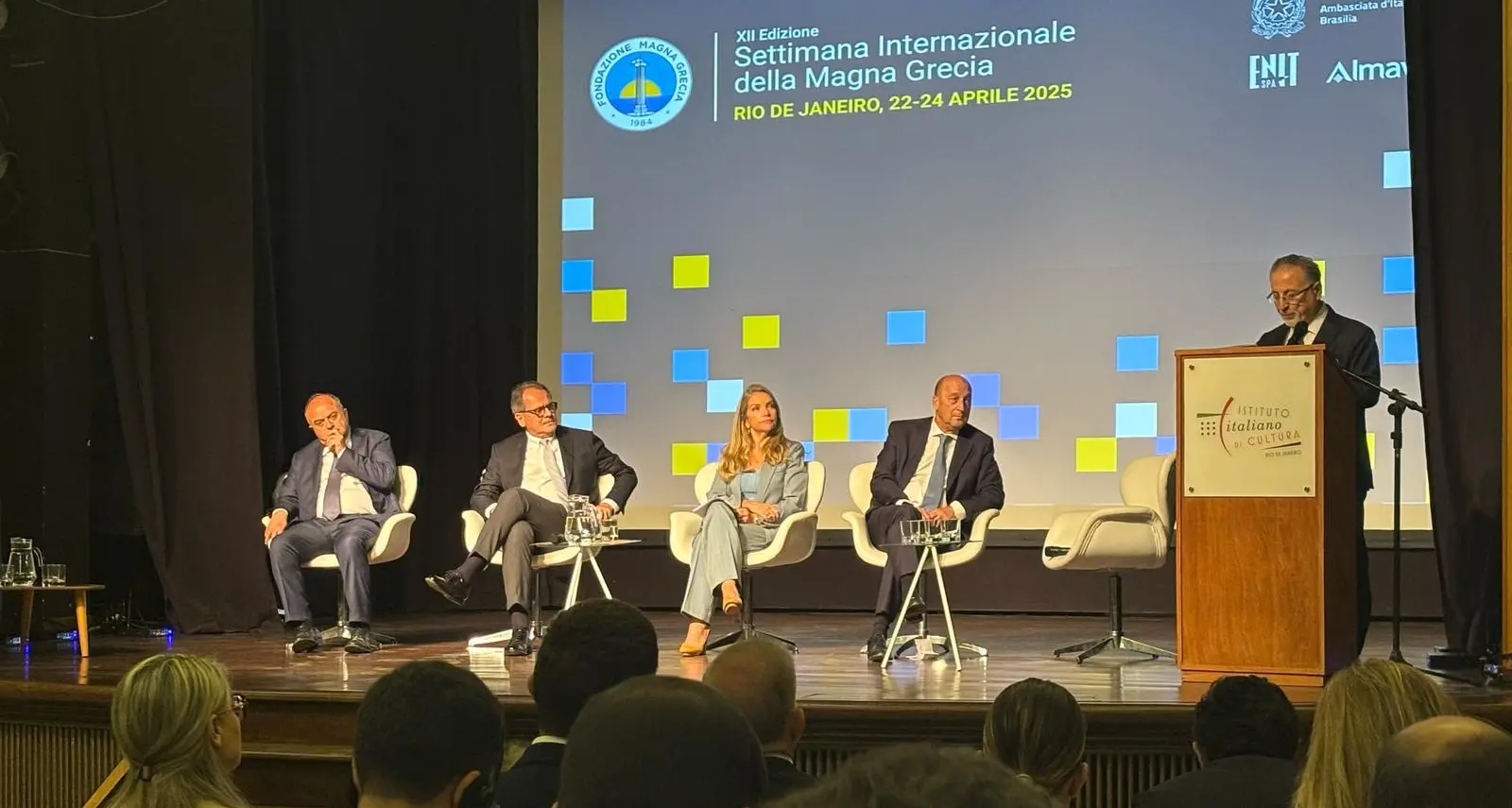 Mafia, forum con Gratteri e Nicaso in Brasile: «I criminali usano l’Intelligenza artificiale, serve adeguarsi»