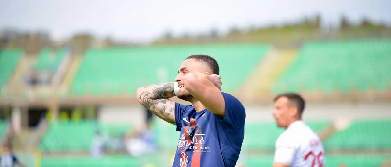 Cosenza Calcio, 19\u00A0giornate da fanalino di coda in Serie B: numeri horror per i Lupi\n