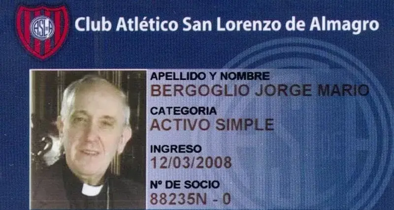 «Era uno di noi»: l'ultimo saluto dei tifosi del San Lorenzo a Papa Francesco
