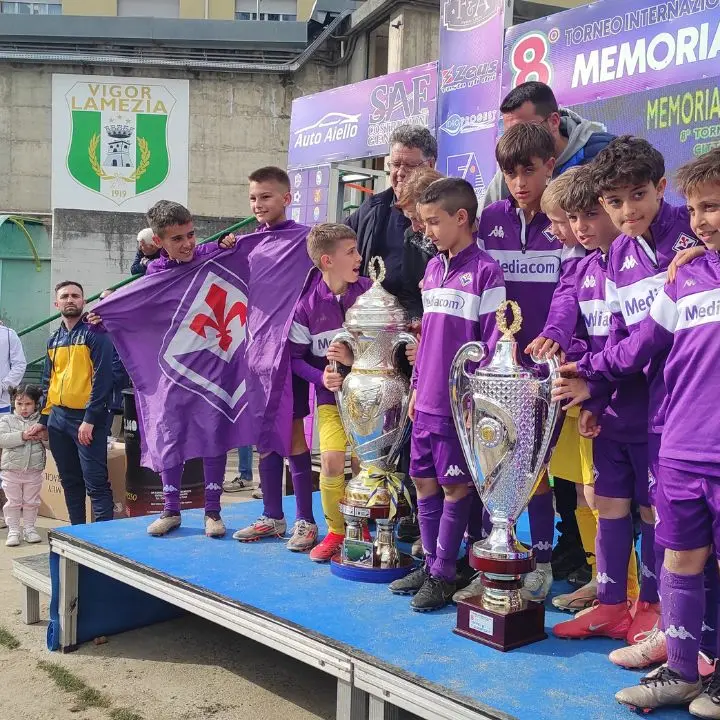 Lamezia, la Fiorentina vince il Memorial “Pasquale Gallo”: battuta ai rigori la Juventus