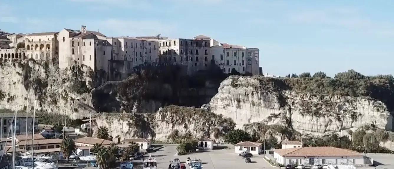 Turismo lento e B&B in Calabria, Trento: «Bene ma non benissimo, resta il problema dei trasporti»\n