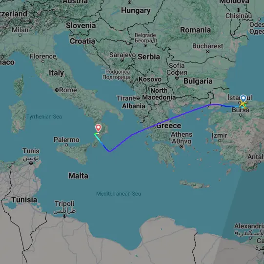 Atterraggio d’emergenza a Lamezia Terme dopo un malore per un passeggero del volo Istanbul-Casablanca\n