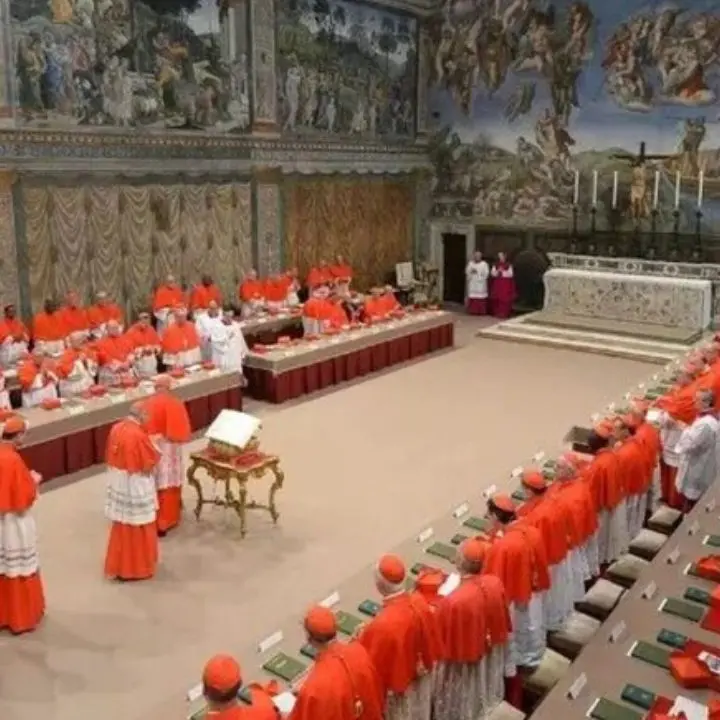 Habemus... caos? Il Conclave tra fedi, faide e fumo nero