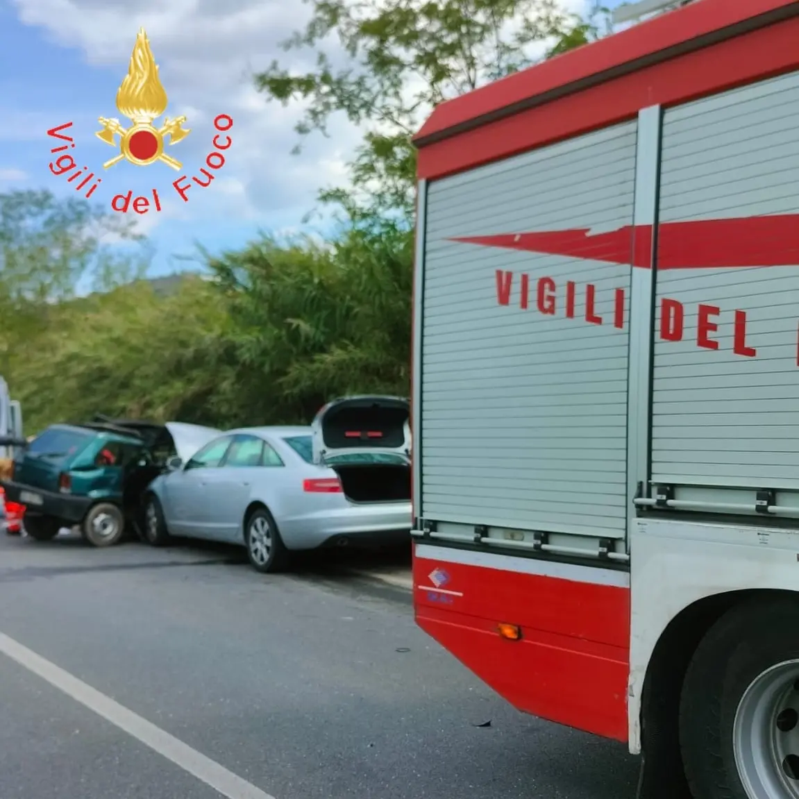 Grave incidente sulla Statale 18 tra Cirella e Diamante, un morto nell’impatto tra due auto\n