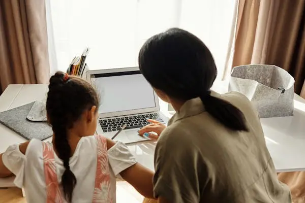 Padri, figli e identità smarrita\n
