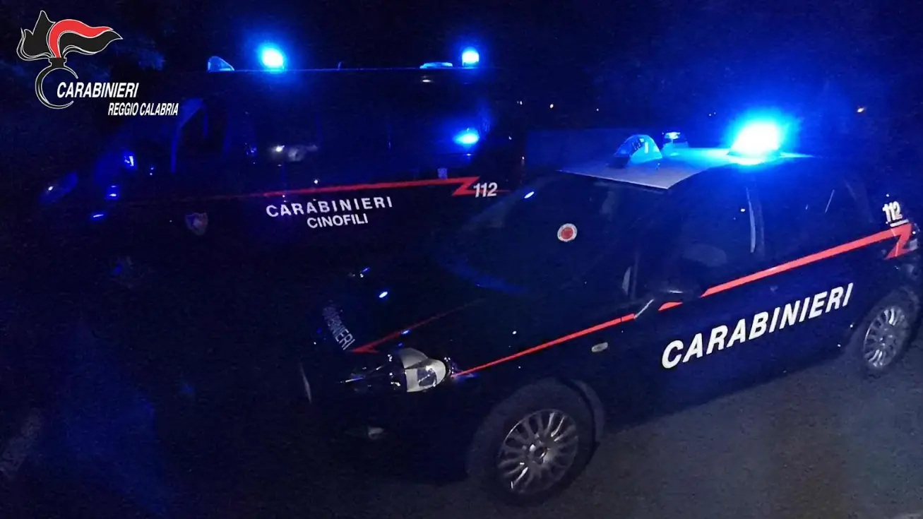 Intimidazione nella notte ad Anoia Inferiore: oltre 30 colpi contro la casa di un ex geometra comunale\n