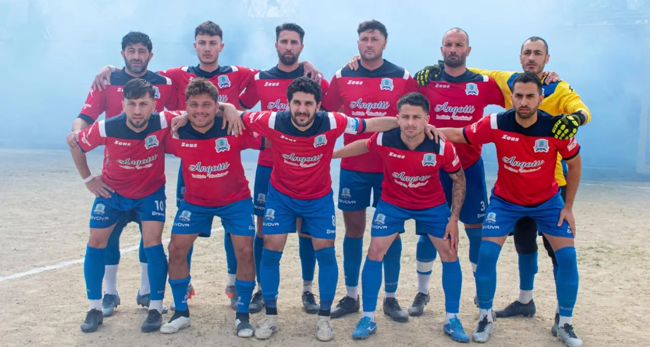 Fiumefreddo Calcio, si torna a sognare in grande: «Prima Categoria da difendere con tutto il paese»