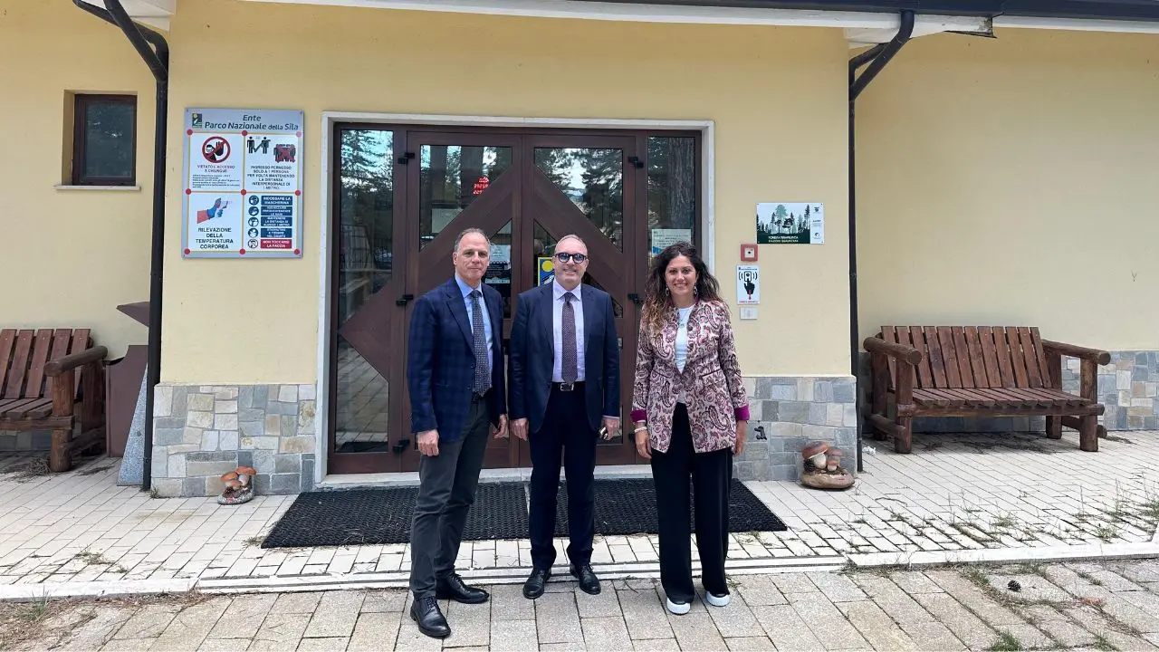 Parco Nazionale della Sila, Rosaria Succurro accoglie il nuovo commissario\u00A0Liborio Bloise\n