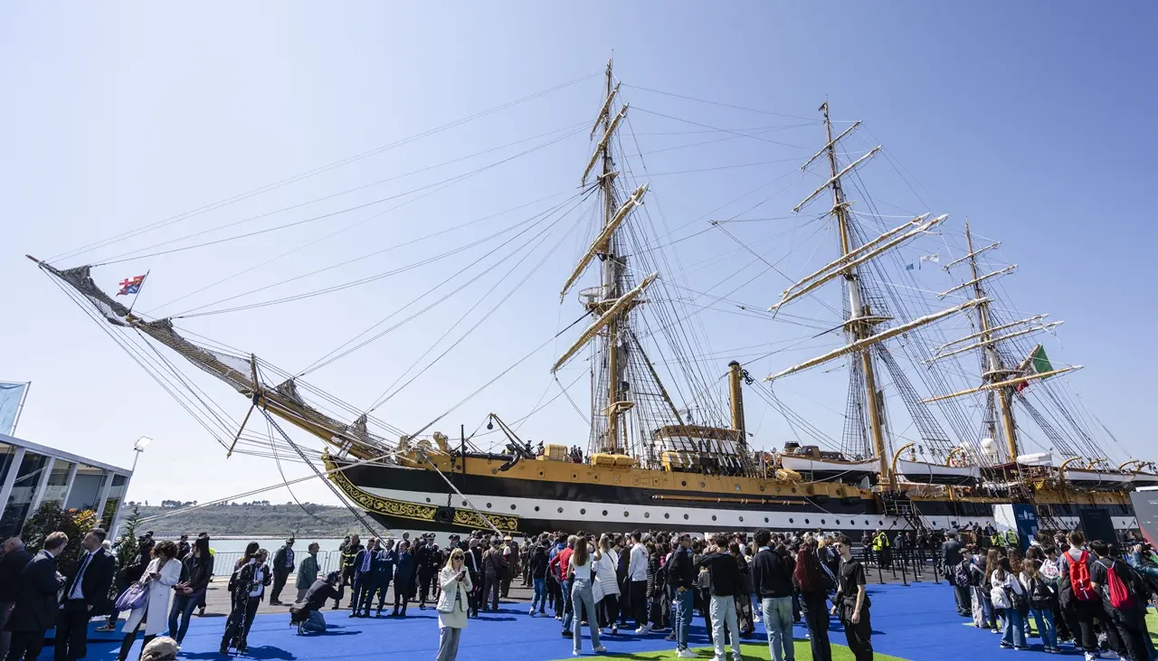 Nave Amerigo Vespucci, alla tappa di Reggio Calabria un incontro sull’intelligenza artificiale