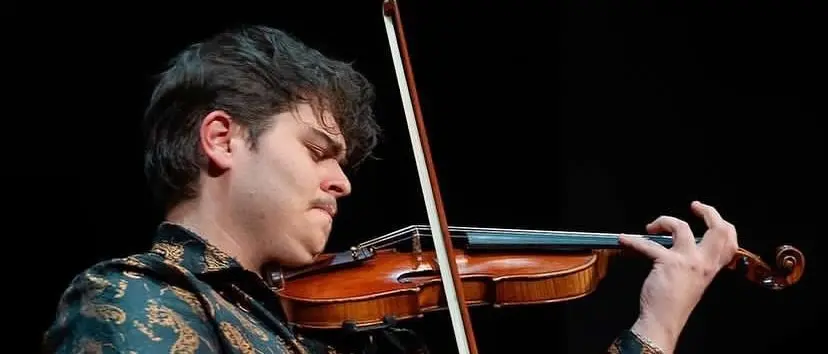 Mihail Ion torna in Calabria con il suo prezioso violino\u00A0Stradivari del 1730: «Colpito dal calore di questa terra»\n