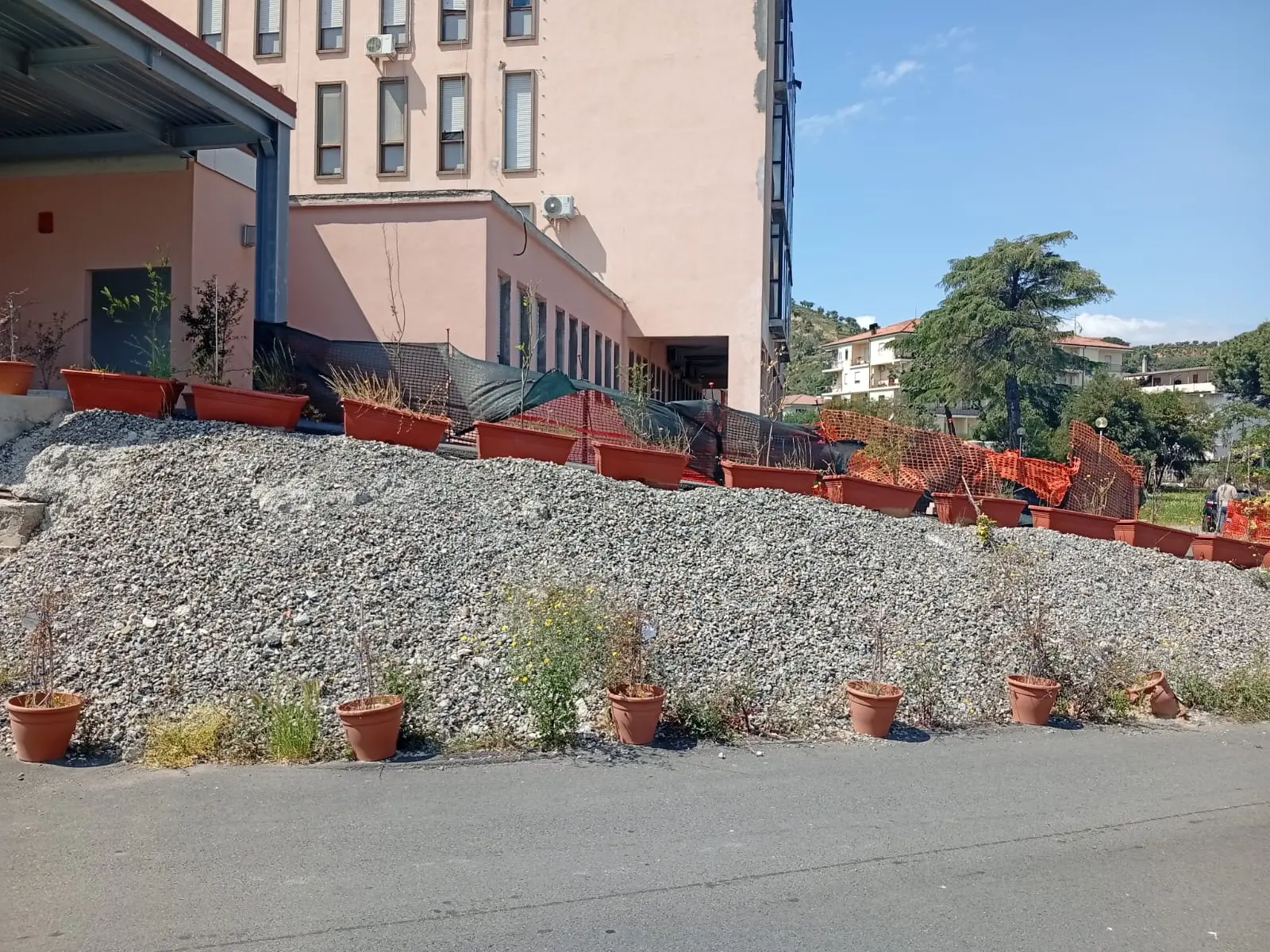 Cariati, la lotta delle Lampare prosegue: «Ospedale incompleto ed elisoccorso a rischio. Qui si naviga a vista»