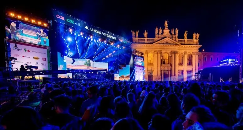 Hashtag vuoti, musica sempre uguale e birre tiepide: il Primo Maggio (e il suo Concertone) è diventato un pic-nic mediatico\n