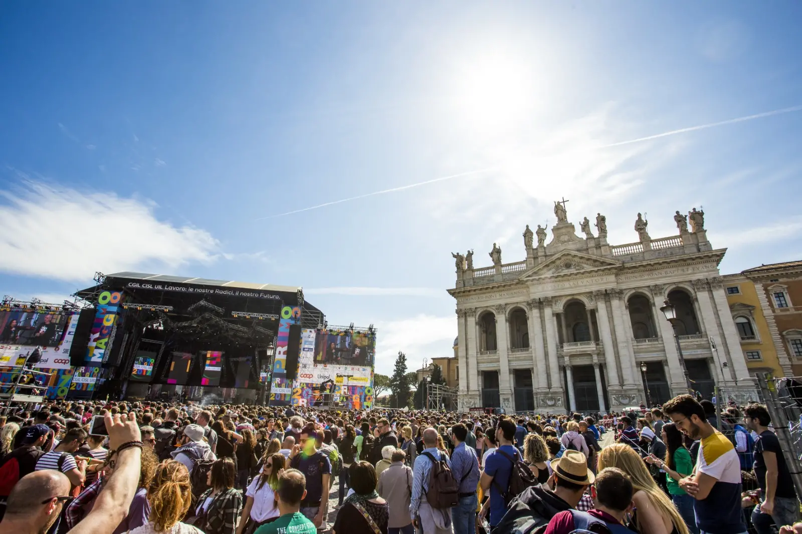 La storia del Primo Maggio: dalle fabbriche (e le barricate) alla musica di Piazza San Giovanni\n