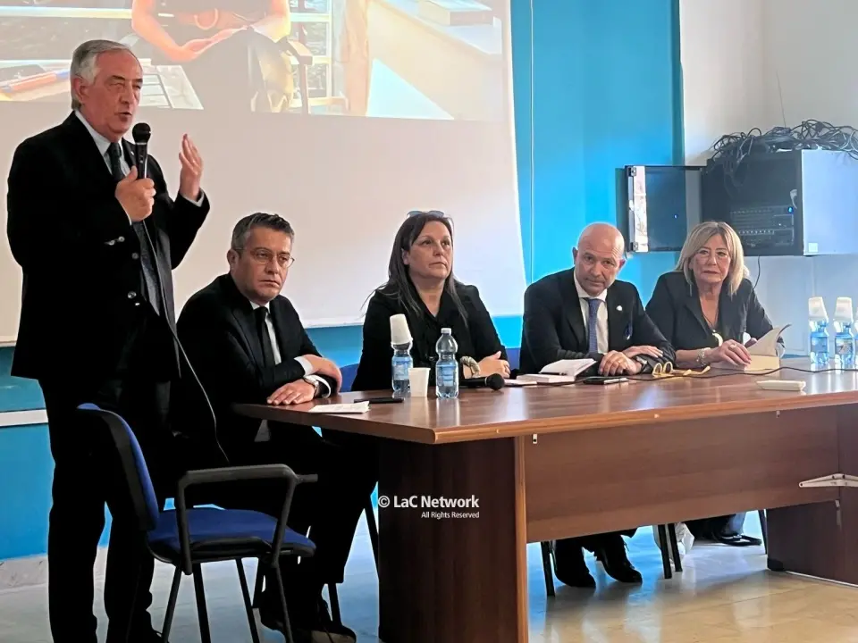 Il coraggio non si brucia: da Villa San Giovanni la risposta della Calabria che resiste alla ‘ndrangheta