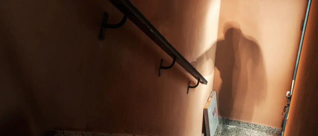 Dramma della solitudine nella Riviera dei Cedri: «Aiutatemi, sono malato e solo»\n