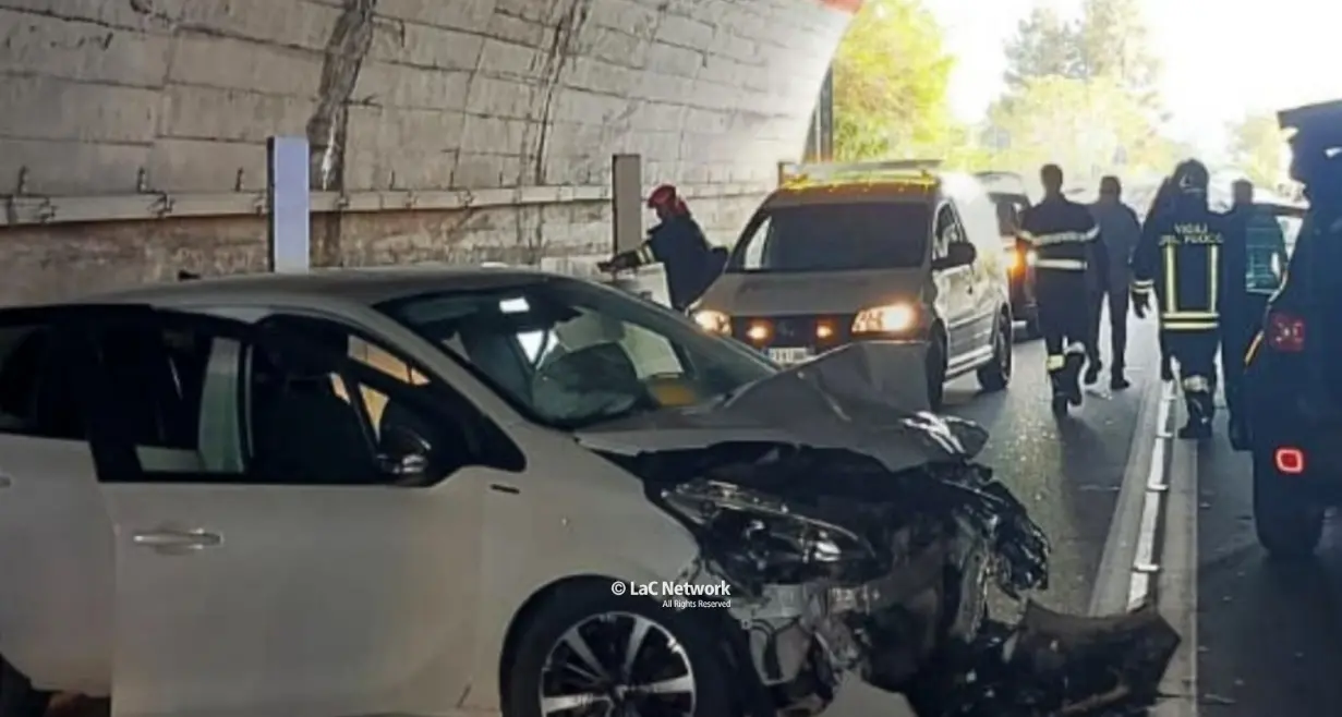 Incidente stradale sulla statale 18 poco prima di Amantea, due feriti gravi\n