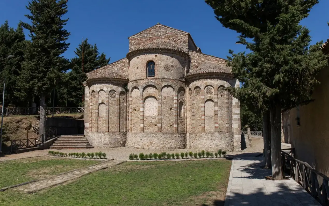 Corigliano-Rossano, restaurati gli affreschi nell’Abbazia di Santa Maria del Patire: l’inaugurazione il 9 maggio