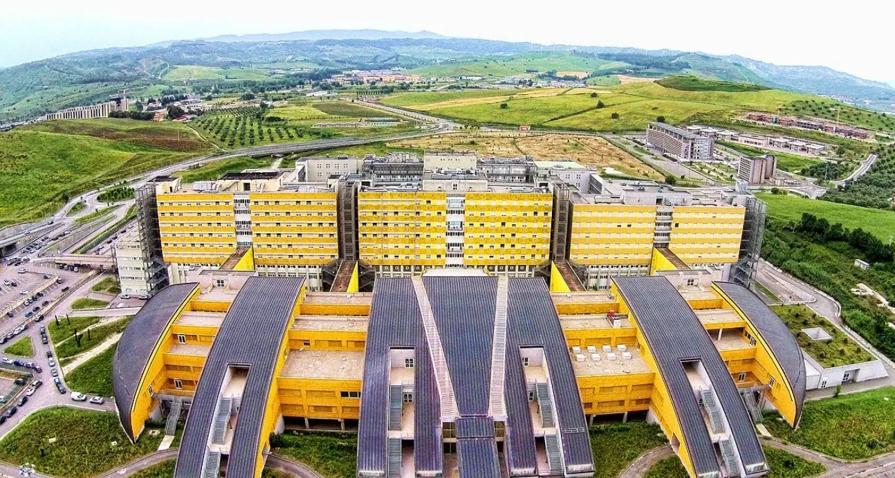 Ospedale Germaneto, presto l’inaugurazione del Blocco di day surgery per interventi in giornata di odontoiatria ed endoscopia\n