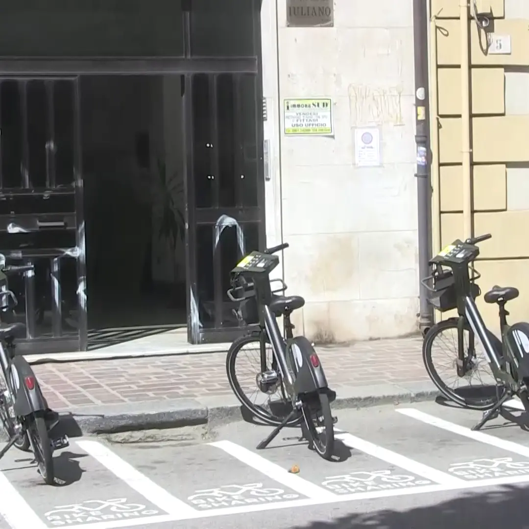 Non solo metropolitana, Catanzaro punta sulla mobilità sostenibile: in arrivo bike e car sharing\n
