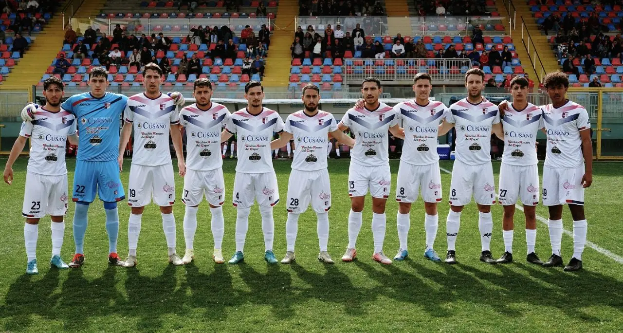 Serie D, la Vibonese chiude la stagione in casa contro il Paternò ma con la testa già proiettata ai play off
