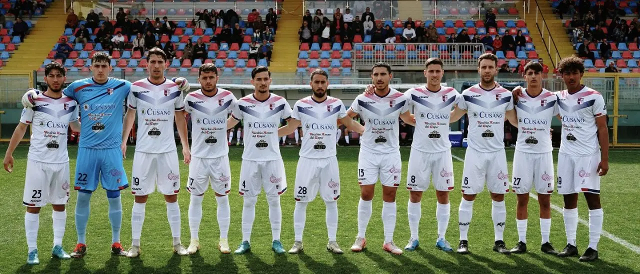 Serie D, la Vibonese chiude la stagione in casa contro il Paternò ma con la testa già proiettata ai play off
