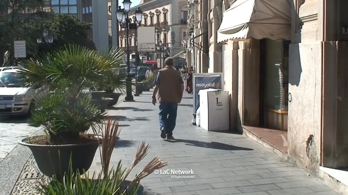 Lo spopolamento divora la Calabria e colpisce anche i grandi centri: Catanzaro in vent’anni ha perso 10mila abitanti