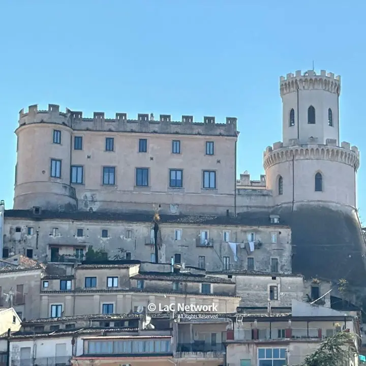 Storia e meraviglia del Castello ducale di Corigliano: è tra i\u00A0più belli\u00A0(e meglio conservati) del Sud Italia\n