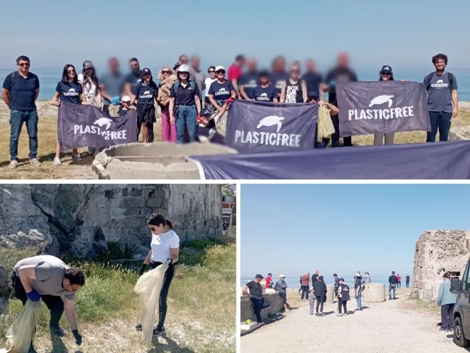 Palmi, volontari e detenuti insieme per pulire la spiaggia: «Momento di costruzione e libertà»