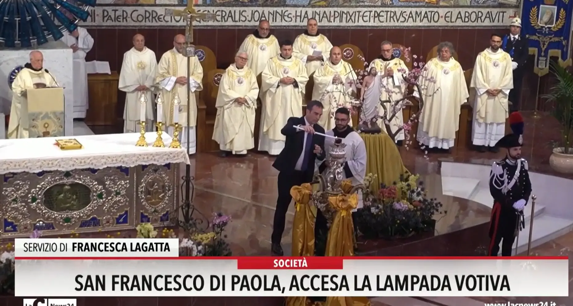 San Francesco di Paola, accesa la lampada votiva