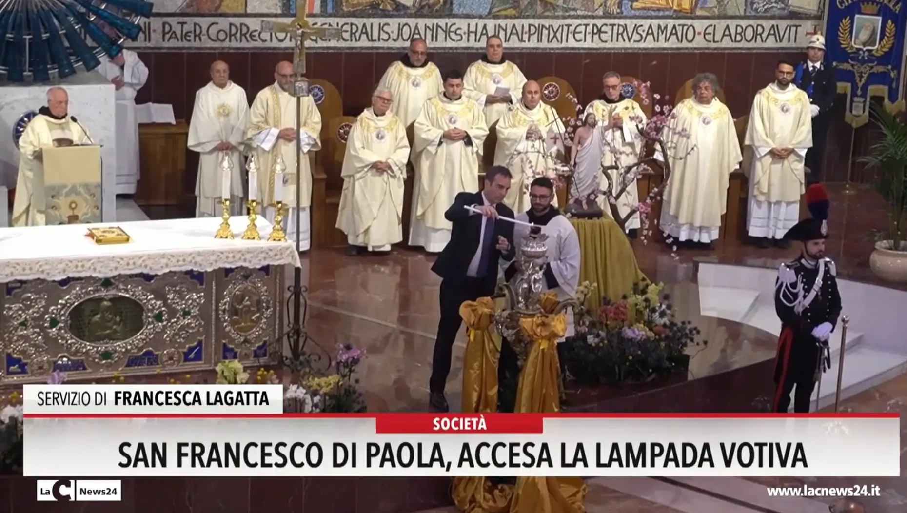 San Francesco di Paola, accesa la lampada votiva