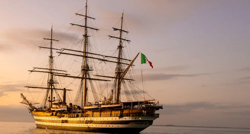 Reggio si prepara ad accogliere la nave più bella del mondo, tre giorni nella città dello Stretto per l’Amerigo Vespucci\n