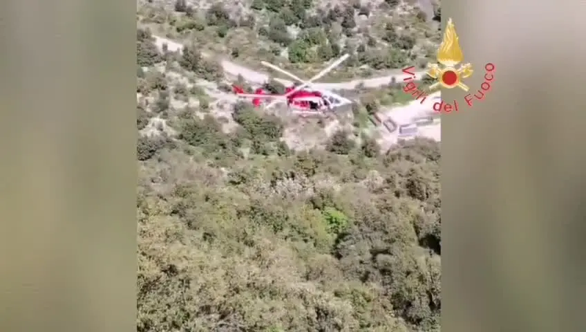 Escursionista ferito a Civita, interviene l'elicottero dei vigili del fuoco