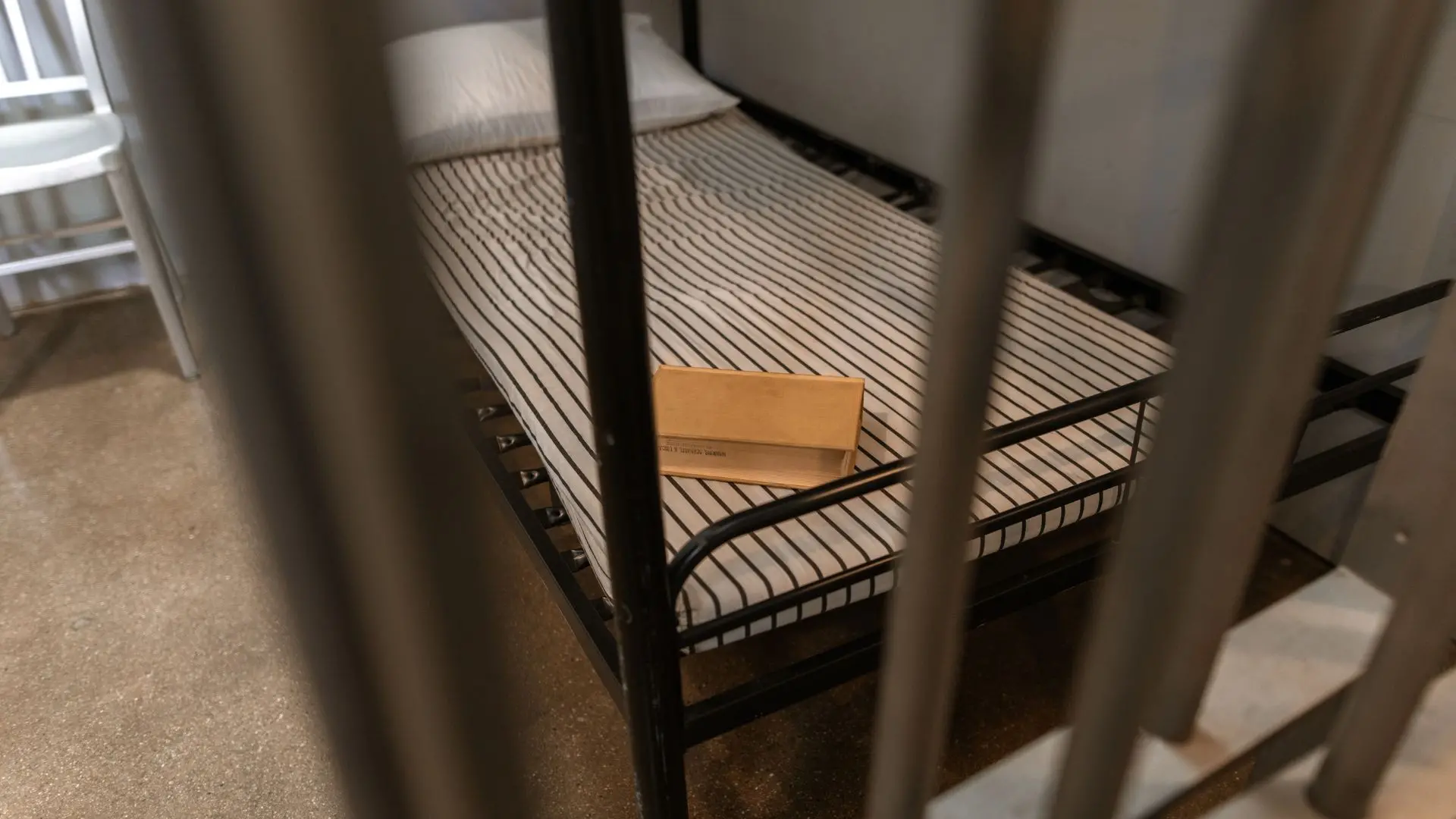 Nel carcere di Rossano scovati due telefonini e cocaina nascosti in una cella\n