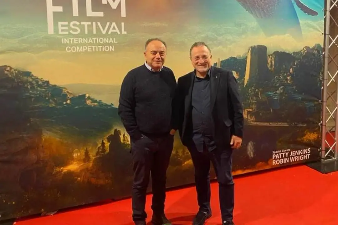 <p>Nicola Gratteri e Antonio Nicaso</p>\\n