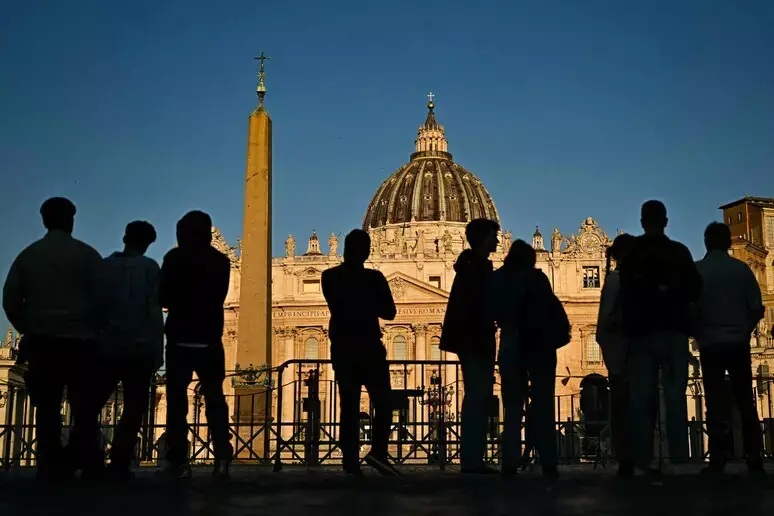 San Pietro , Ansa