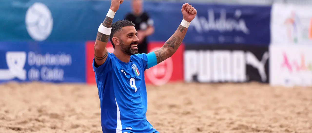 Mondiali beach soccer, il calabrese Zurlo pronto a trascinare gli azzurri in un’Italia-Brasile da spettacolo puro