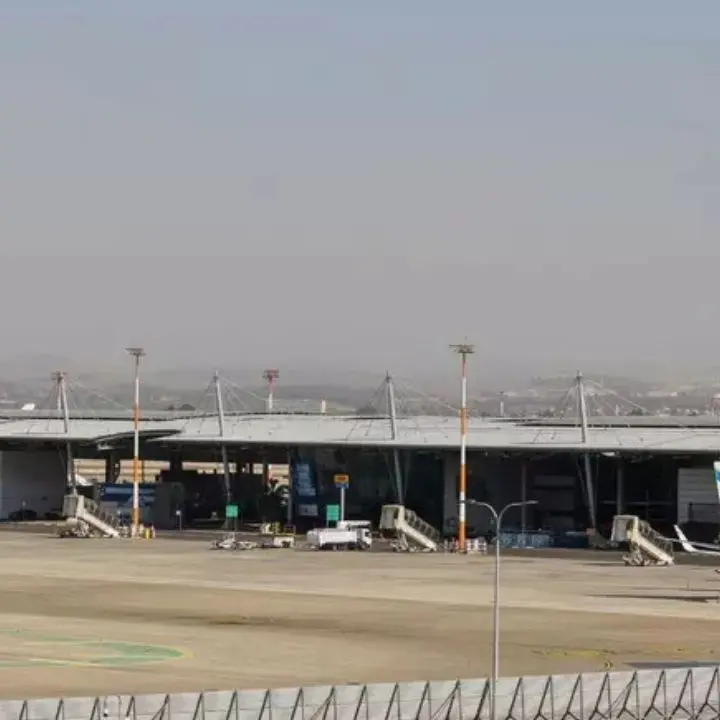 Missile dallo Yemen colpisce l'area dell'aeroporto di Tel Aviv: diversi feriti\n