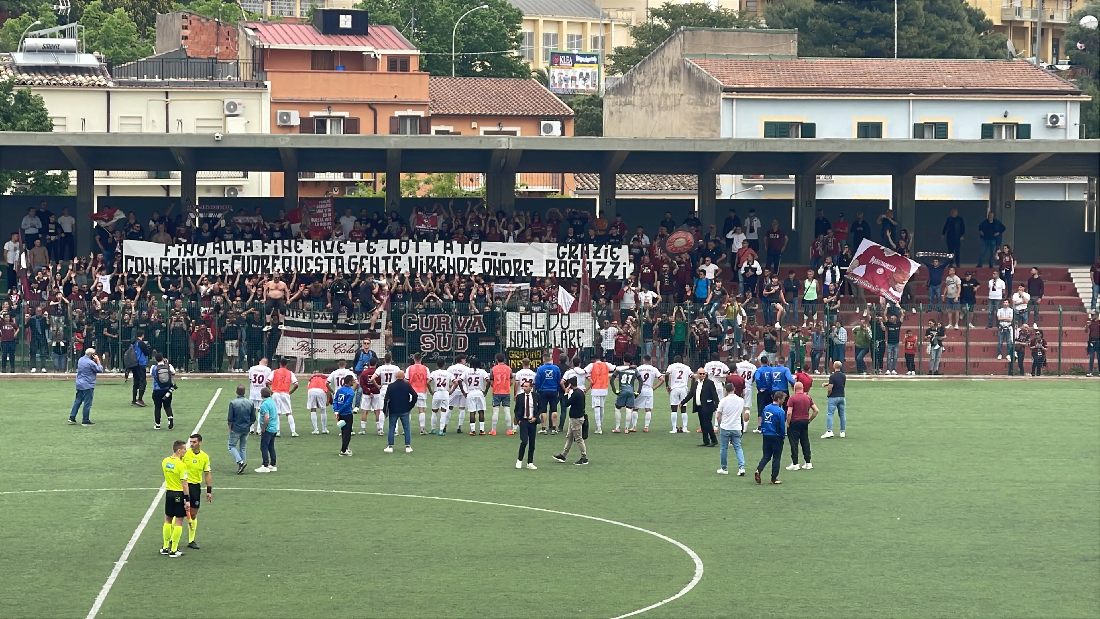 La Reggina vince a San Cataldo ma il Siracusa vola in Serie C: resta l’onore di chi ha lottato fino alla fine\n