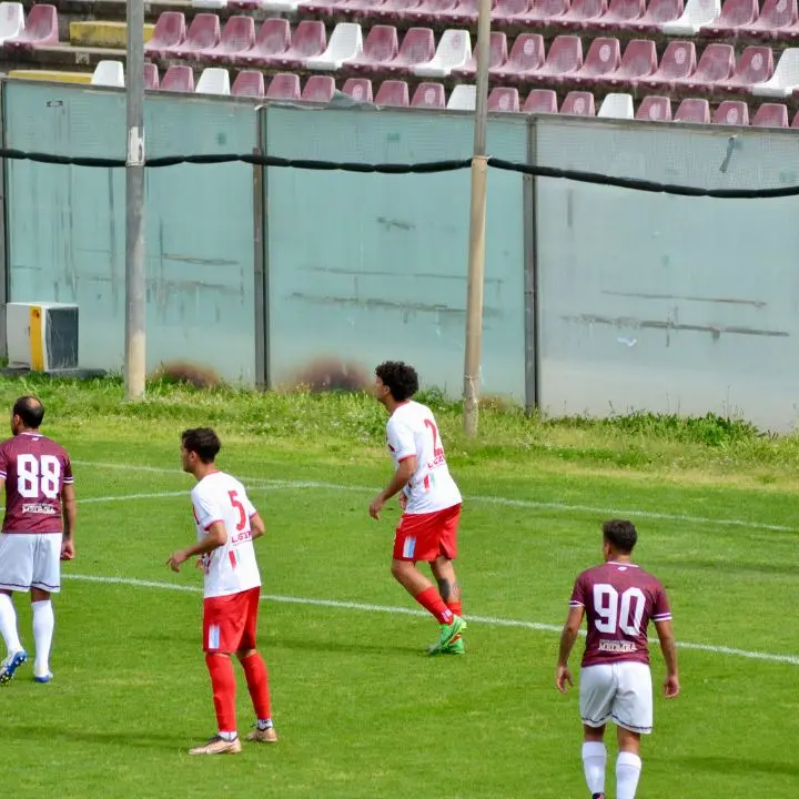 Promozione B, estasi Virtus Rosarno: lo 0-0 contro il Val Gallico certifica il ritorno in Eccellenza dopo vent’anni\n
