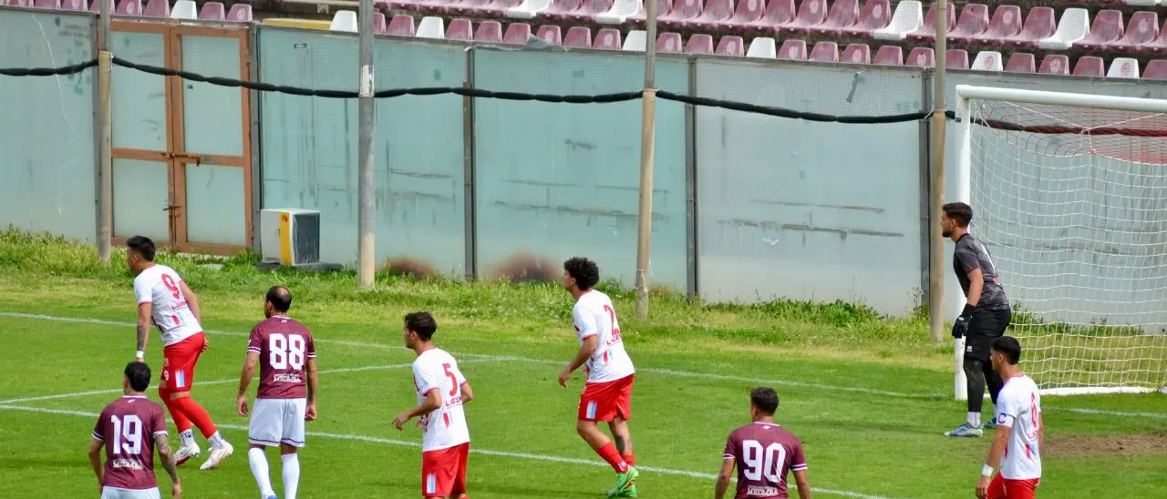 Promozione B, estasi Virtus Rosarno: lo 0-0 contro il Val Gallico certifica il ritorno in Eccellenza dopo vent’anni\n