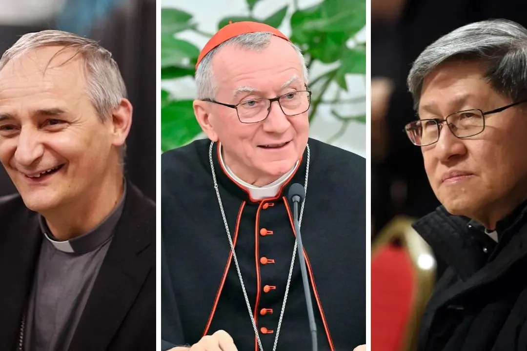 <p>Da sinistra: Zuppi, Parolin e Tagle</p>\\n