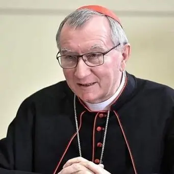 Conclave, sempre più dura per Parolin “colpevole” di far apparire la Chiesa umana e vicina\n