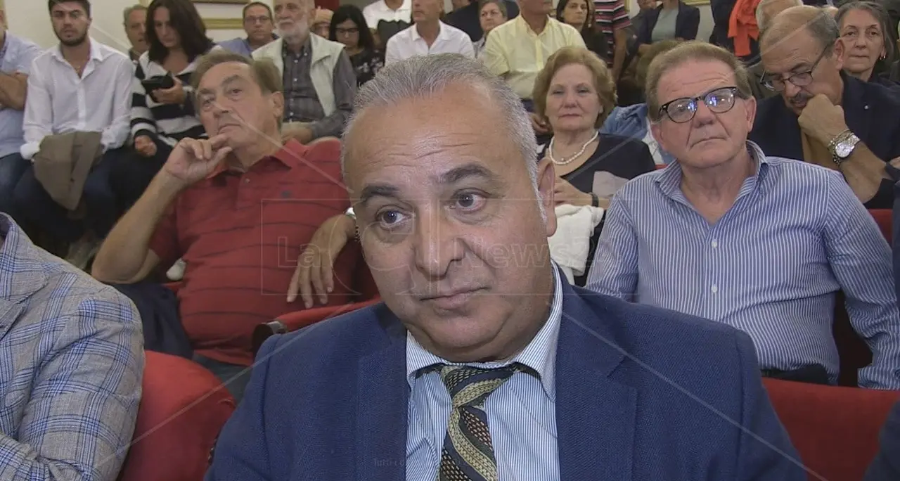 Morta al settimo mese di gravidanza, Mammoliti (Pd): «Si faccia piena luce e si dimettano i commissari»