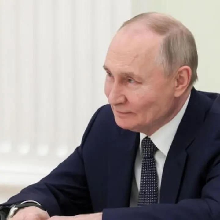 Ecco il Vladimir Putin reality show: kefir, cioccolatini e missili da salotto\n